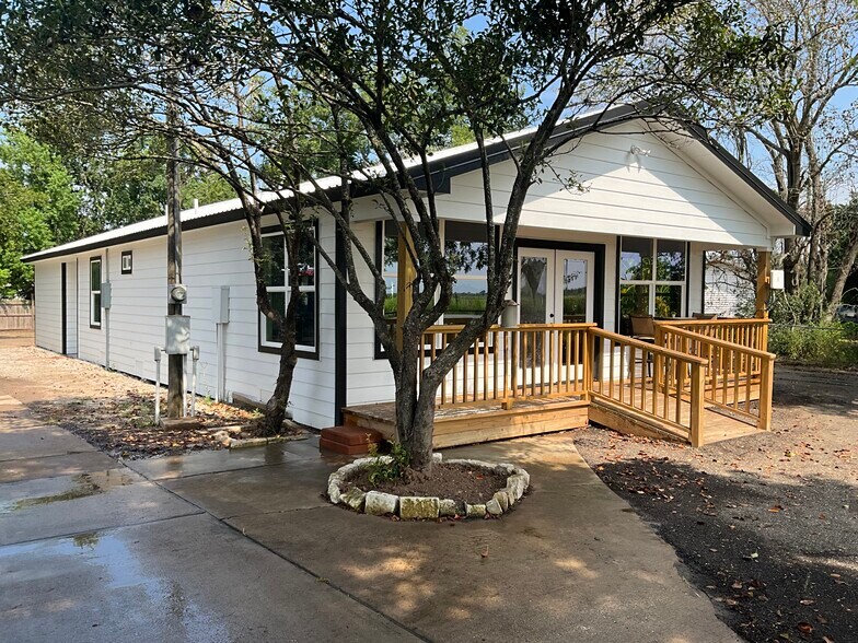 More Photos Of 21095 FM 362 Rd, Waller Flex For Sale