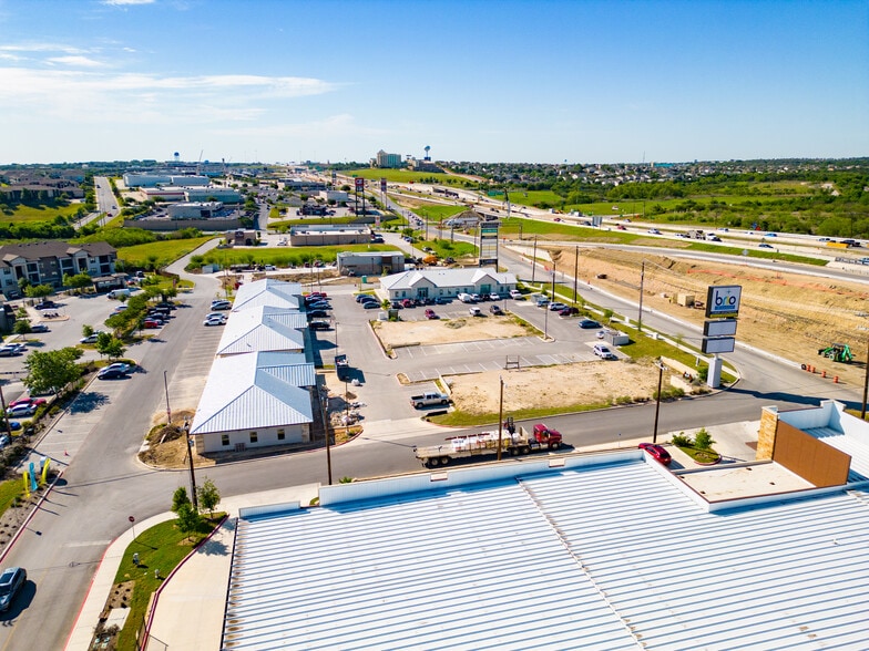 More Photos Of 7323 N Loop 1604 E, San Antonio Office For Sale