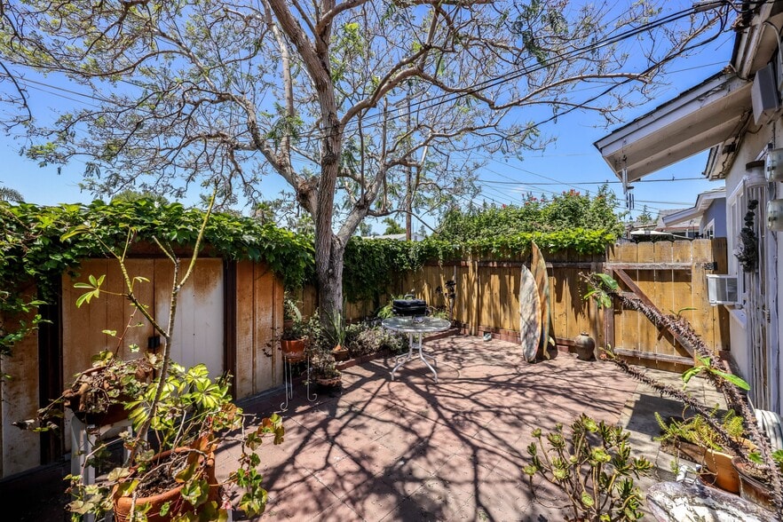 More Photos Of 4637 Larkspur St, San Diego Apartments For Sale