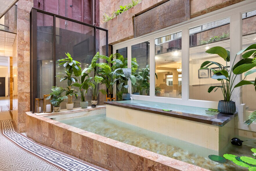 More Photos Of 76 N Pearl St, Albany Apartments For Lease