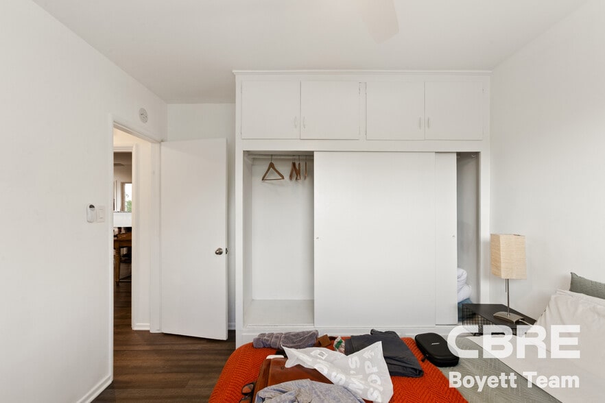 More Photos Of 2302 32nd St, Santa Monica Apartments For Sale