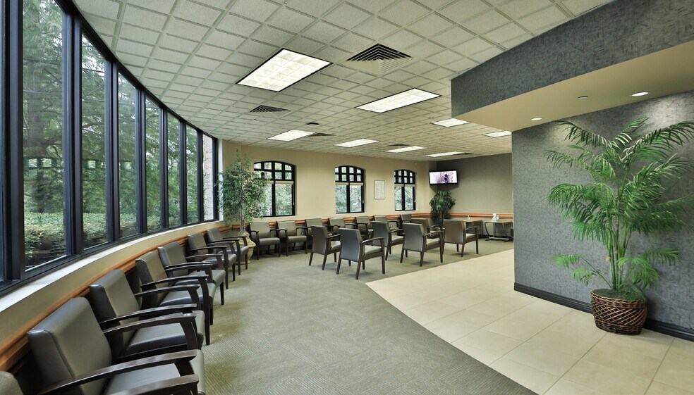 More Photos Of 601 Rockmead Dr, Kingwood Medical For Sale