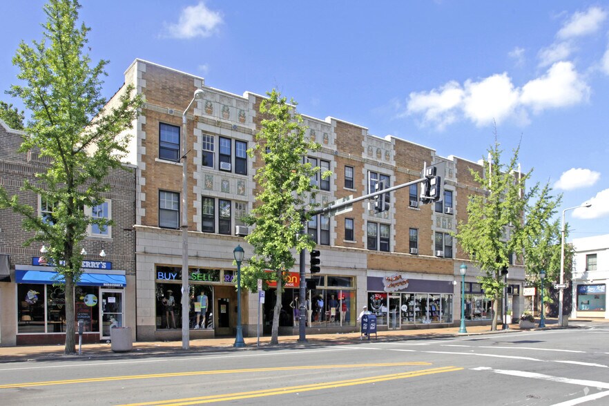 More Photos Of 6388-6394 Delmar Blvd, Saint Louis Storefront Retail Residential For Lease
