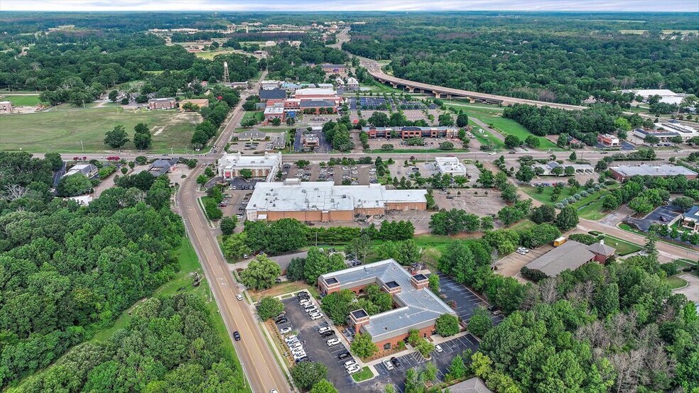More Photos Of 1020-1038 Highway 51, Madison Unknown For Lease