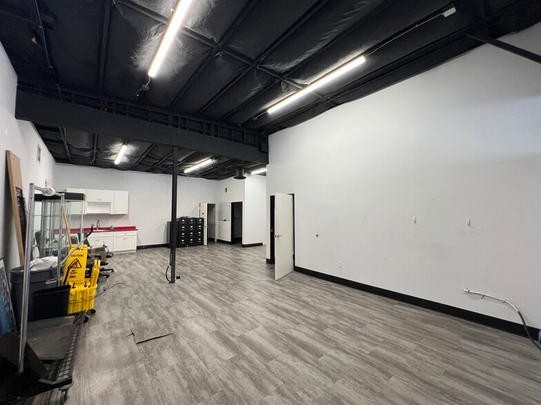 More Photos Of 1781 Newport Blvd, Costa Mesa Unknown For Lease