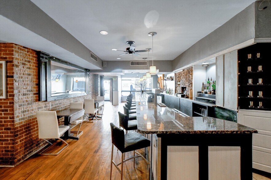 More Photos Of 15 E Centre St, Baltimore Bar For Sale