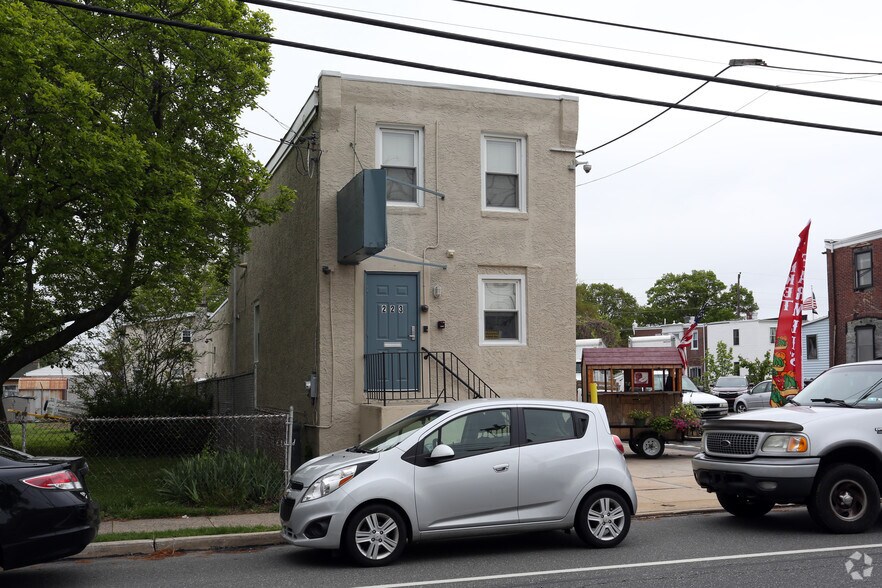 More Photos Of 223 Governor Printz Blvd, Lester Office For Sale