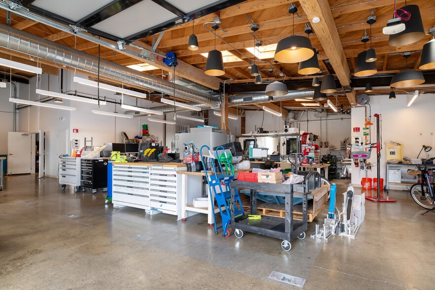 More Photos Of 2300 26th St, San Francisco Warehouse For Lease