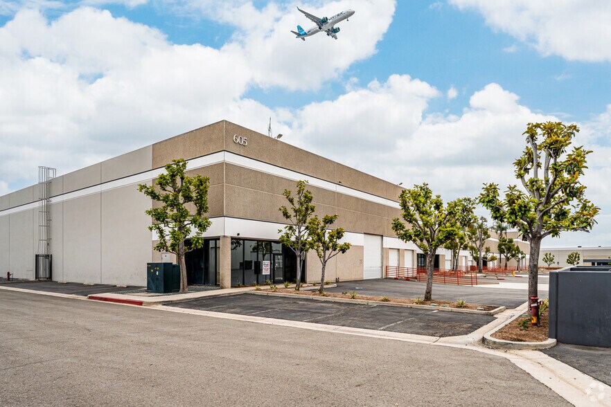 More Photos Of 601 S Milliken Ave, Ontario Unknown For Lease