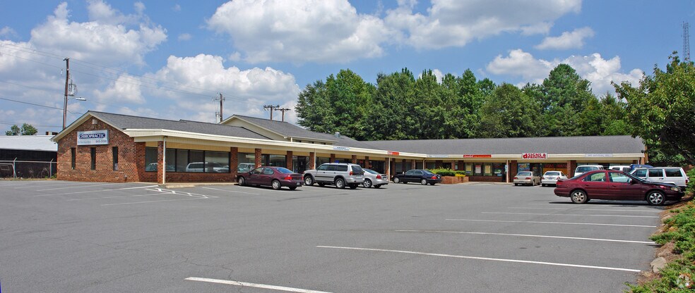 Primary Photo Of 11025-A-11025-H Monroe Rd, Matthews Unknown For Lease