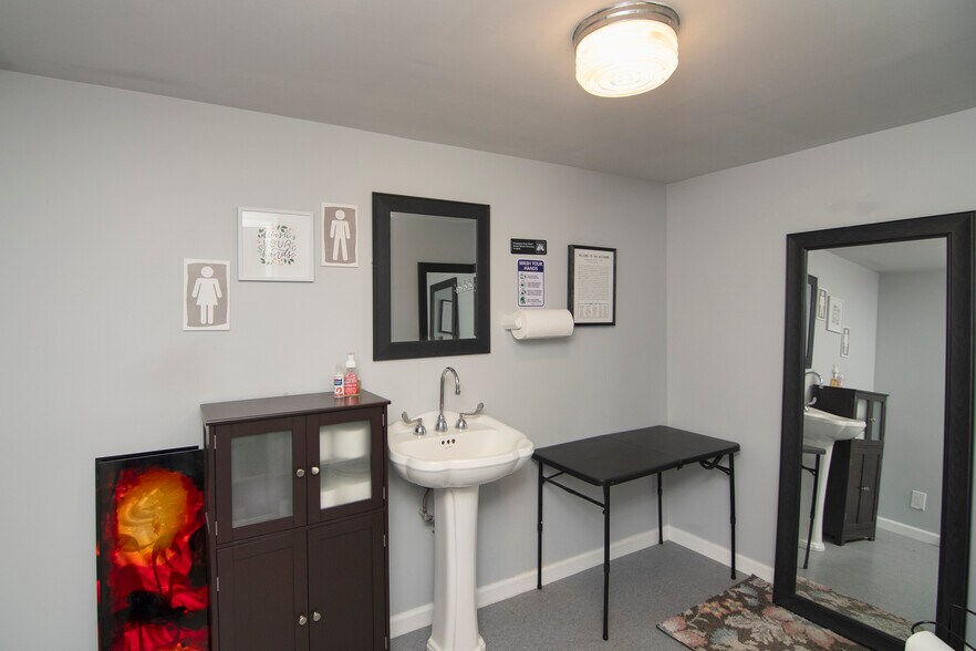 More Photos Of 439 Main Street, Rainelle Storefront Retail Residential For Sale