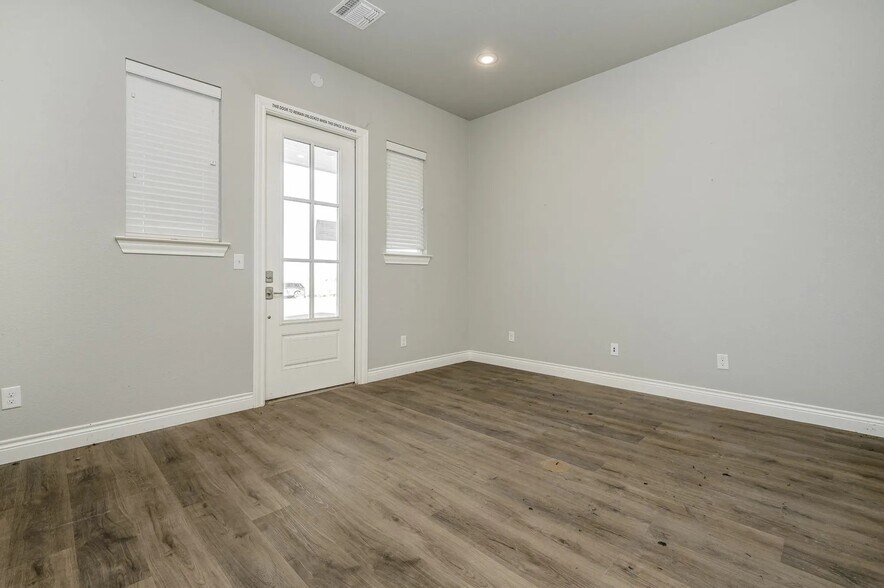 More Photos Of 2100 FM Hwy 2590, Canyon Office For Lease