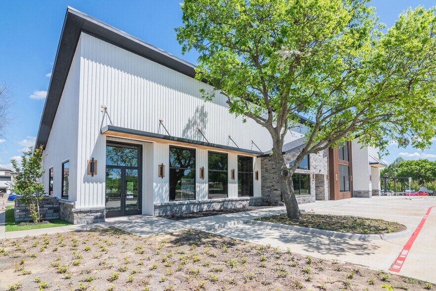 More Photos Of 120 Mitchell rd, Mansfield Medical For Lease