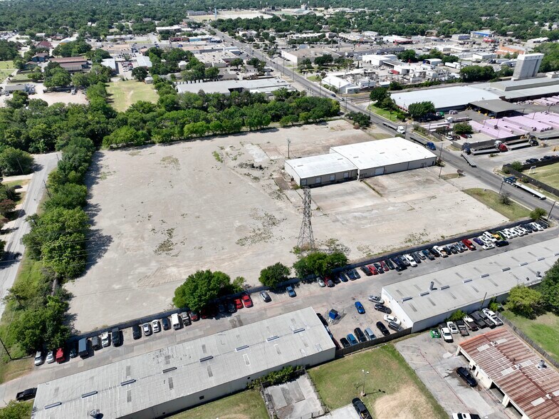 More Photos Of 324 N Nursery Rd, Irving Warehouse For Sale