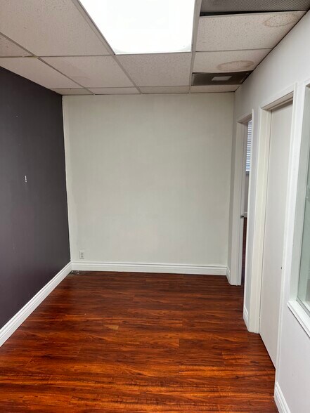 More Photos Of 9010 Corbin Ave, Northridge Office For Lease
