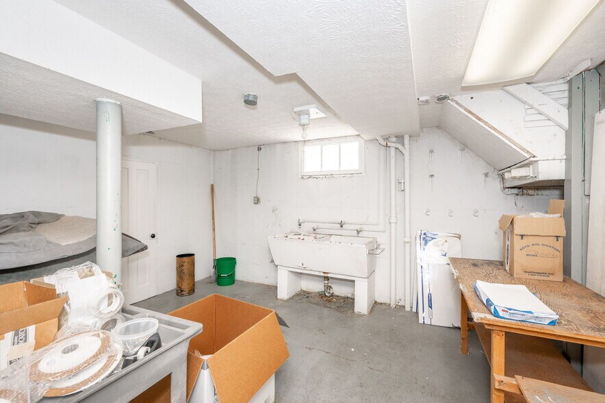 More Photos Of 8612 Reading Rd, Cincinnati Office For Sale