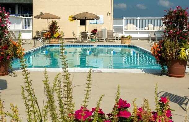 More Photos Of 4853 Cordell Ave, Bethesda Apartments For Lease