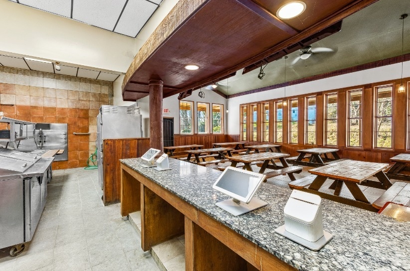 More Photos Of 4840 Strauss Ave, Indian Head Restaurant For Lease