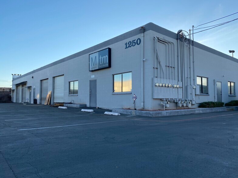 1250 Pioneer Way, El Cajon, CA 92020 Industrial For Lease