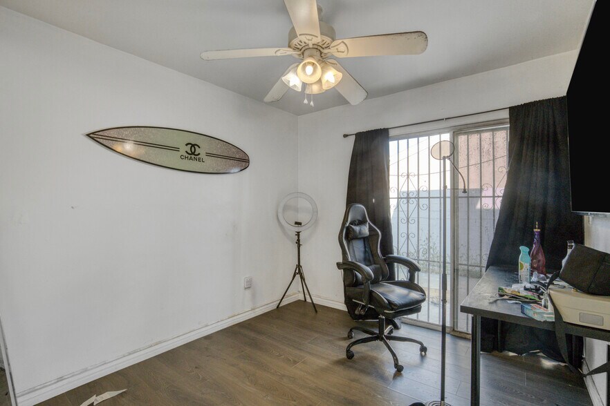 More Photos Of 5447 Blackwelder St, Los Angeles Apartments For Sale