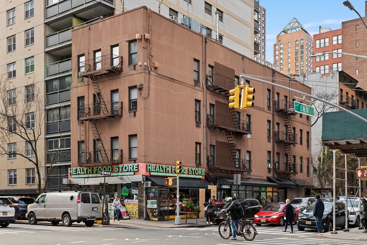 Primary Photo Of 162 3rd Ave, New York Apartments For Lease