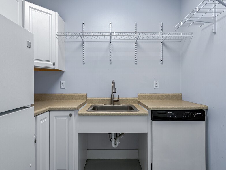 More Photos Of 99 New Leicester Hwy, Asheville Storefront Retail Office For Lease