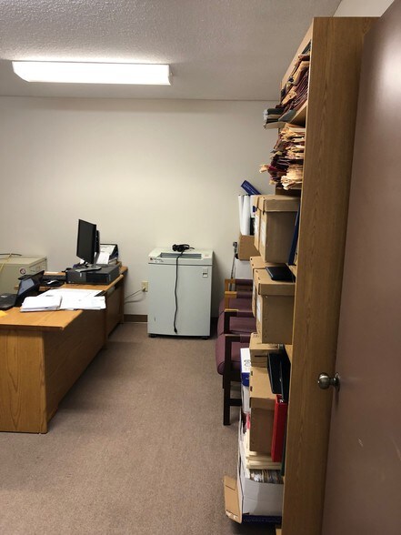 More Photos Of 506-508 Houston Ave NW, Live Oak Office For Sale