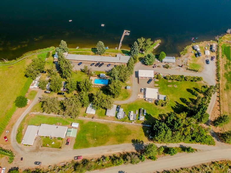 More Photos Of 10 McCammon Rd, Tonasket Hotel For Sale