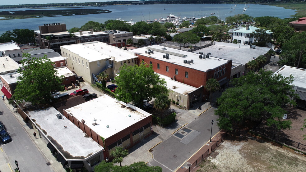 More Photos Of 917 Bay/211 Charles St, Beaufort Storefront Retail Residential For Sale