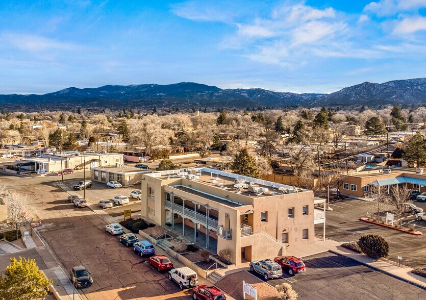 More Photos Of 1405 Luisa St, Santa Fe Office For Lease