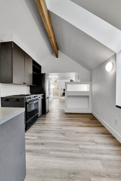 More Photos Of 325 Detroit St, Denver Office Residential For Lease