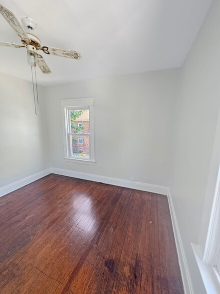 More Photos Of 1156 Carl Ave, Cleveland Apartments For Sale