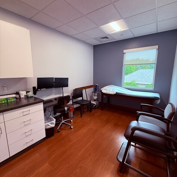 More Photos Of 2 Lan Drive 2nd Floor, Westford Healthcare For Lease