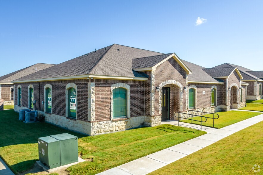 More Photos Of 3120 Hudson Crossing, McKinney Office For Sale