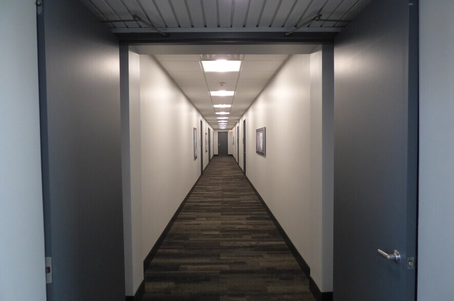 More Photos Of 3333 W Commercial Blvd, Fort Lauderdale Medical For Sale