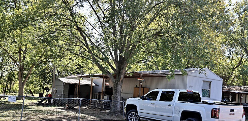 More Photos Of 2106 County Road 58, Rosharon Manufactured Housing Mobile Home Park For Sale