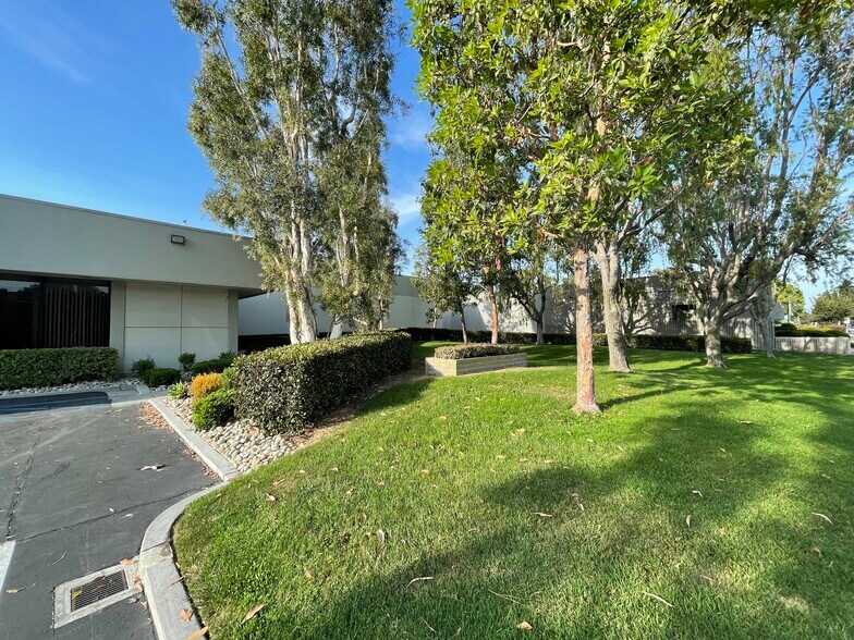 More Photos Of 13311-13317 166th St, Cerritos Manufacturing For Lease