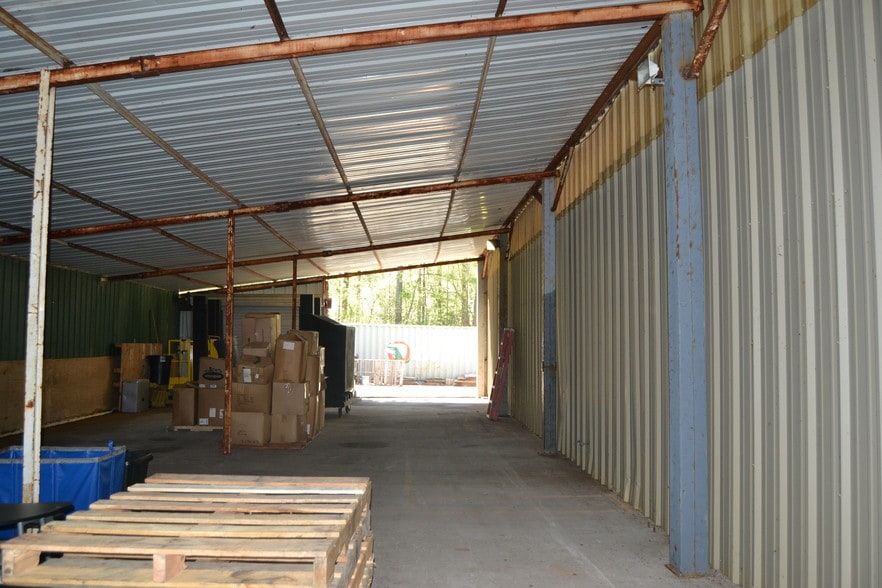 More Photos Of 361 Holcombe Rd, Bremen Warehouse For Lease