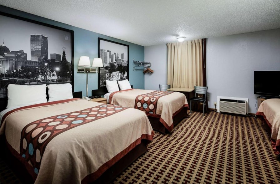 More Photos Of 2801 E Highway 66, Elk City Hotel For Sale