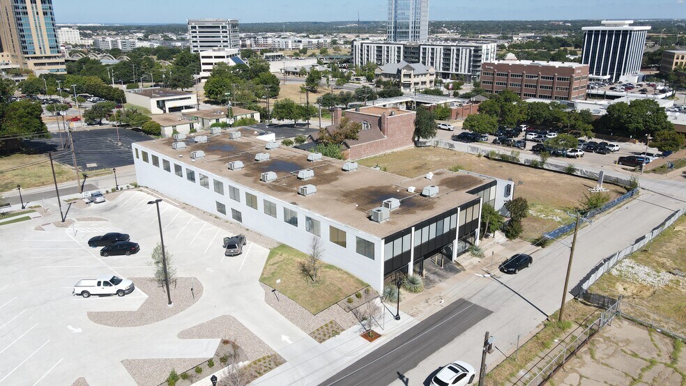 More Photos Of 910 Collier St, Fort Worth Loft Creative Space For Lease