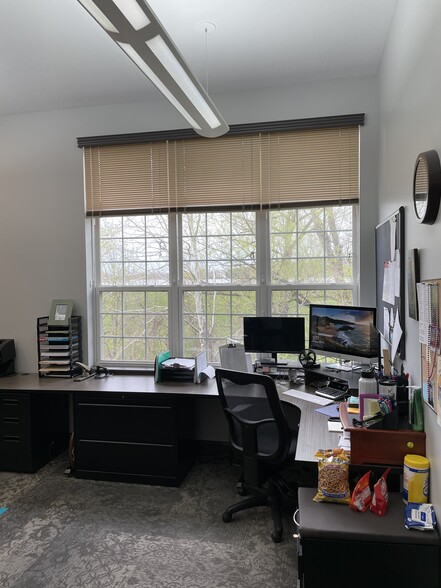 More Photos Of 3745 Medina Rd, Medina Office For Lease