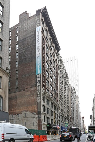 More Photos Of 53 W 36th St, New York Office For Lease