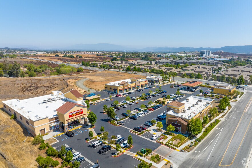 More Photos Of Clinton Keith Rd, Wildomar Unknown For Lease