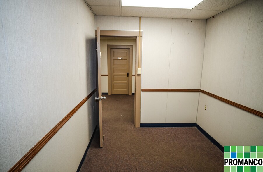 More Photos Of 223 2nd St, Marietta Storefront Retail Office For Lease