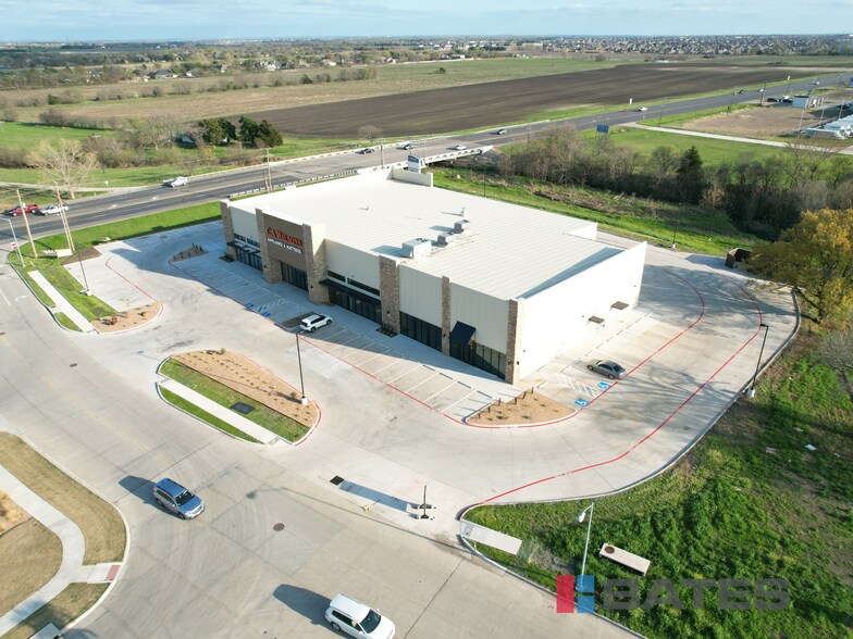 More Photos Of 2751 N Hwy 77, Waxahachie Storefront Retail Office For Lease