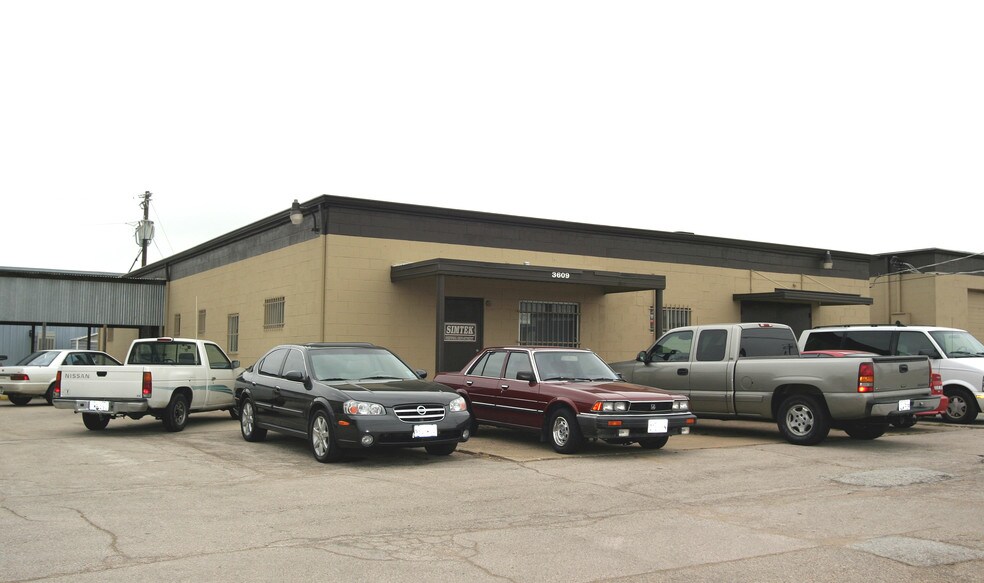 More Photos Of , Hurst Unknown For Sale