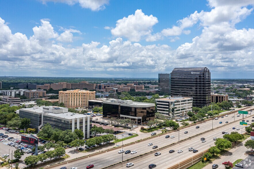 More Photos Of 10100 N Central Expy, Dallas Office For Lease