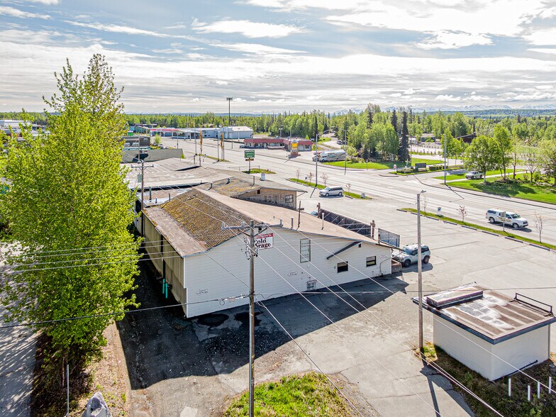 More Photos Of 44224 Sterling Hwy, Soldotna Storefront For Sale