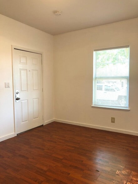 More Photos Of 2439 Rio Linda Blvd, Sacramento Apartments For Sale