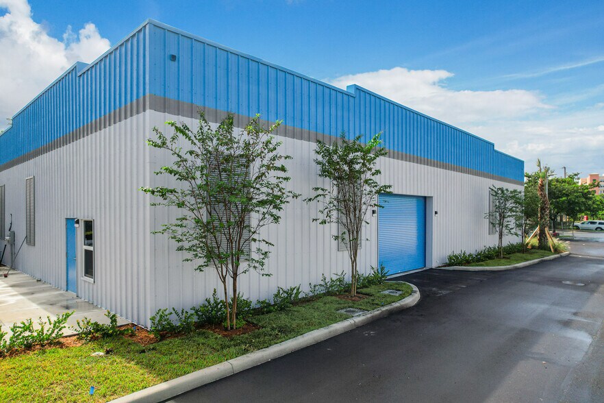 More Photos Of 621 NE 1st Ave, Pompano Beach Warehouse For Sale